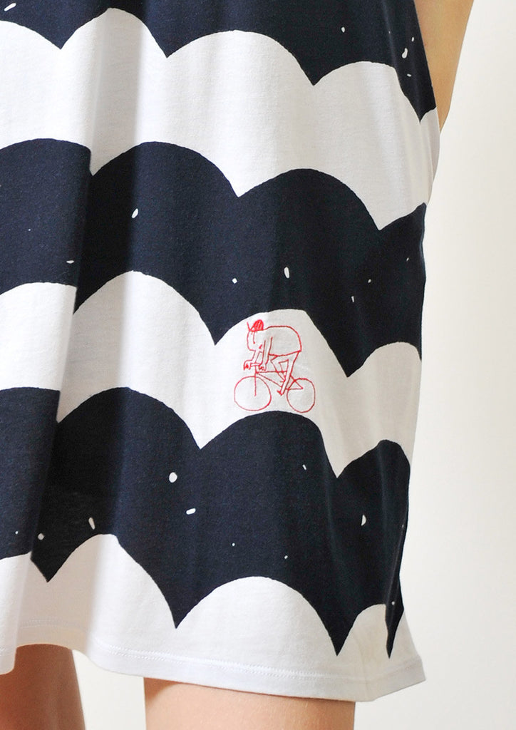A Line Short Sleeve One-Piece (Wave)