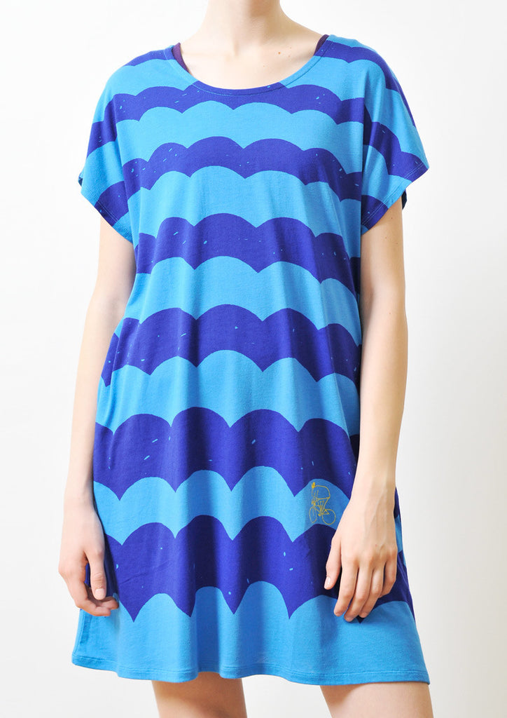 A Line Short Sleeve One-Piece (Wave)