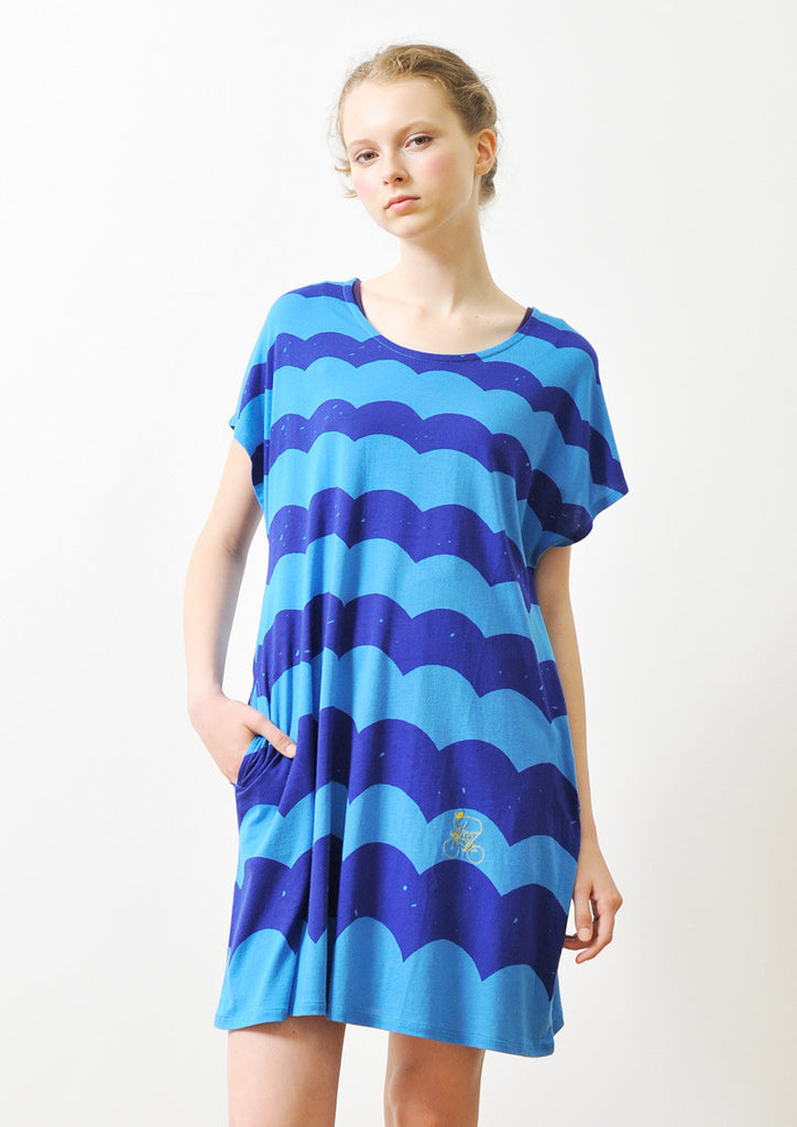A Line Short Sleeve One-Piece (Wave)